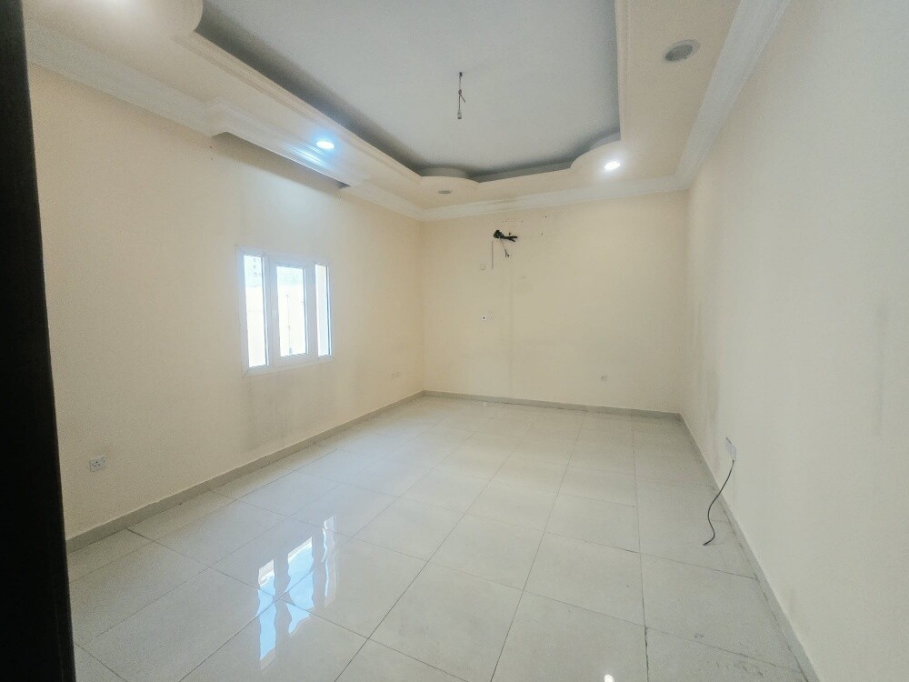 Villa for rent in Al Wukair, Jari M - 18