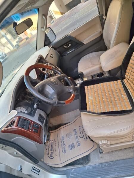 Mitsubishi Pajero - 4