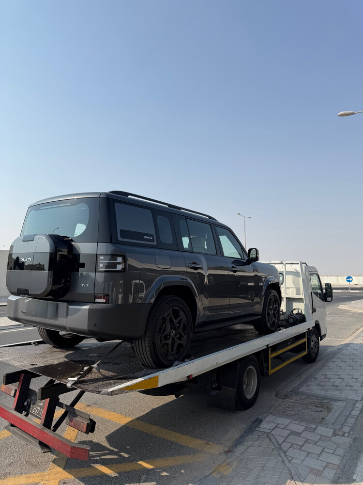 للبيع رمادي من داخل اوف وايت  - 1