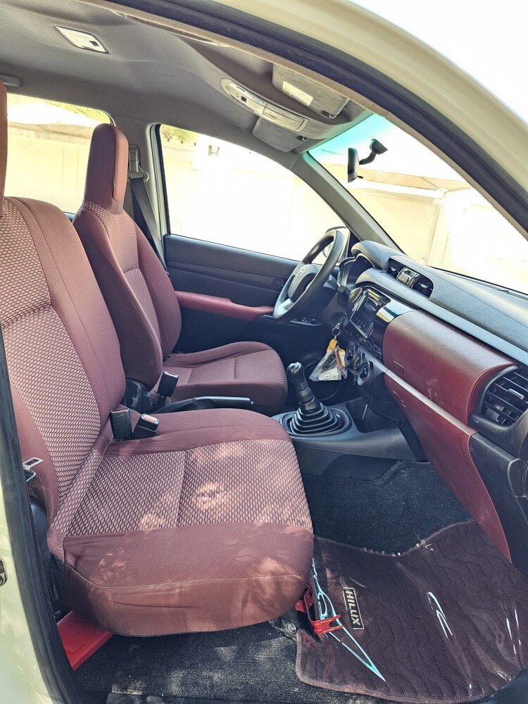Hilux 2022 Manual - 15