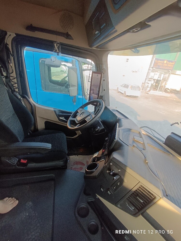 Mercedes. Actros. MP5. - 9