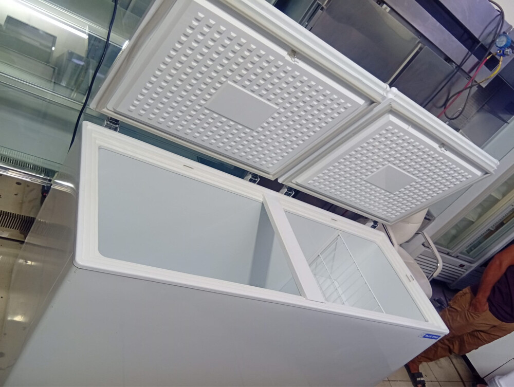 deep freezer sale 33631175 - 1