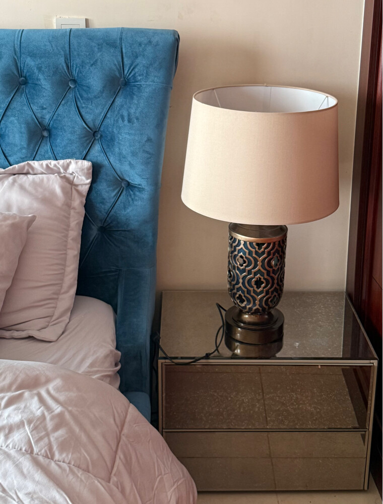 Large bed with 2 drawers, 2 bedside - 4