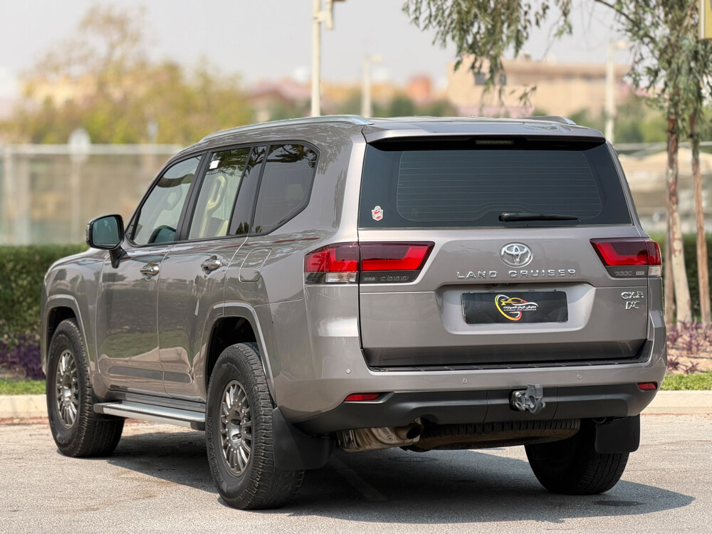Toyota Land Cruiser GXR - 5