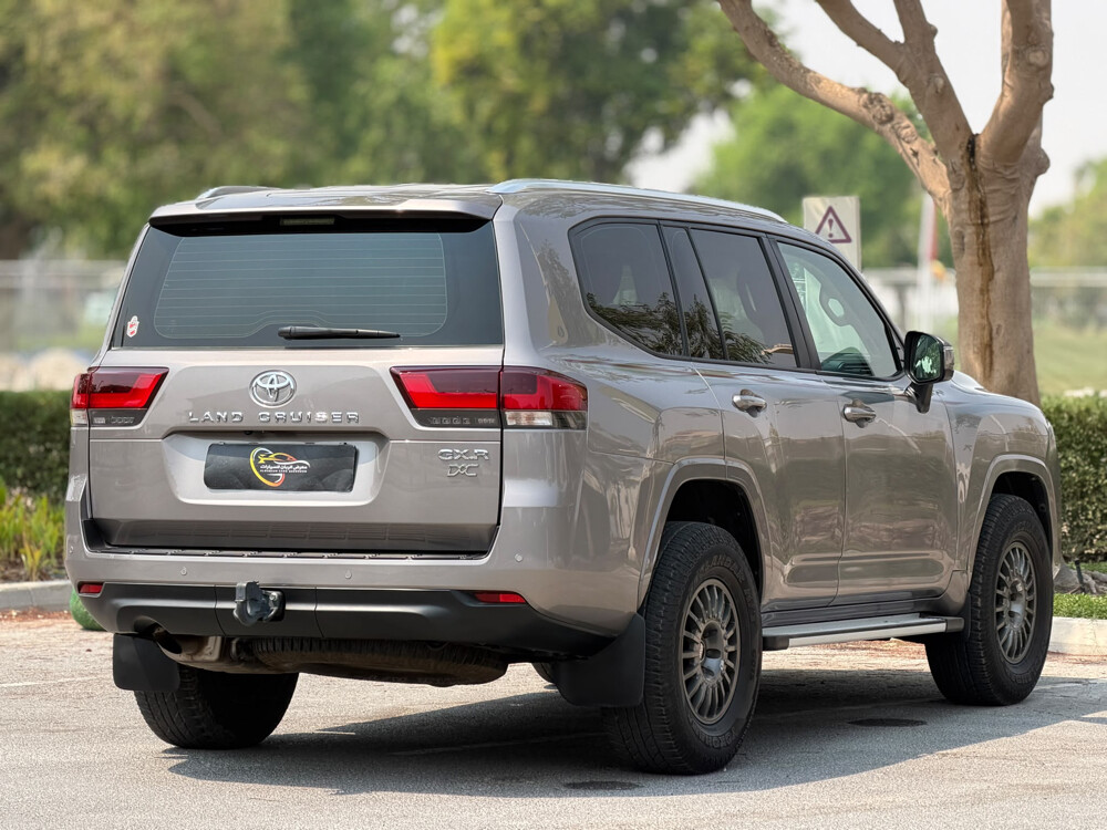 Toyota Land Cruiser GXR - 4