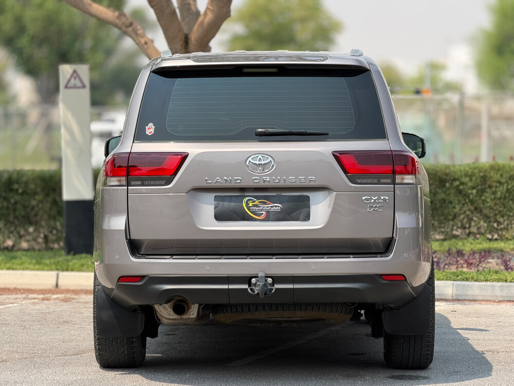 Toyota Land Cruiser GXR - 6