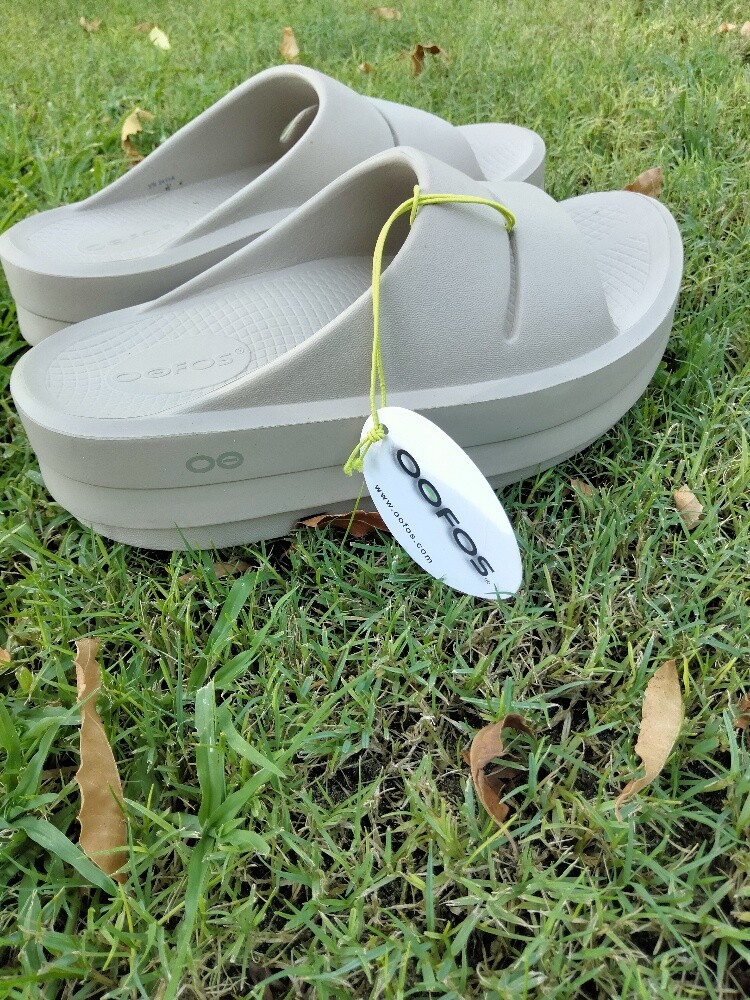 oofos women's sandal medical - 9