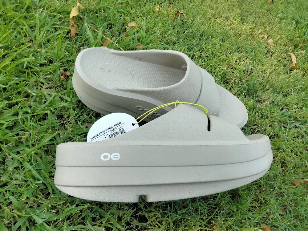 oofos women's sandal medical - 4