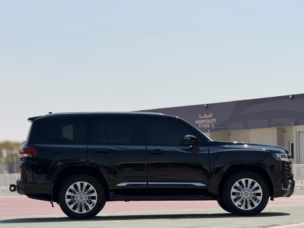 Toyota Land Cruiser GXR Twin Turbo  - 8