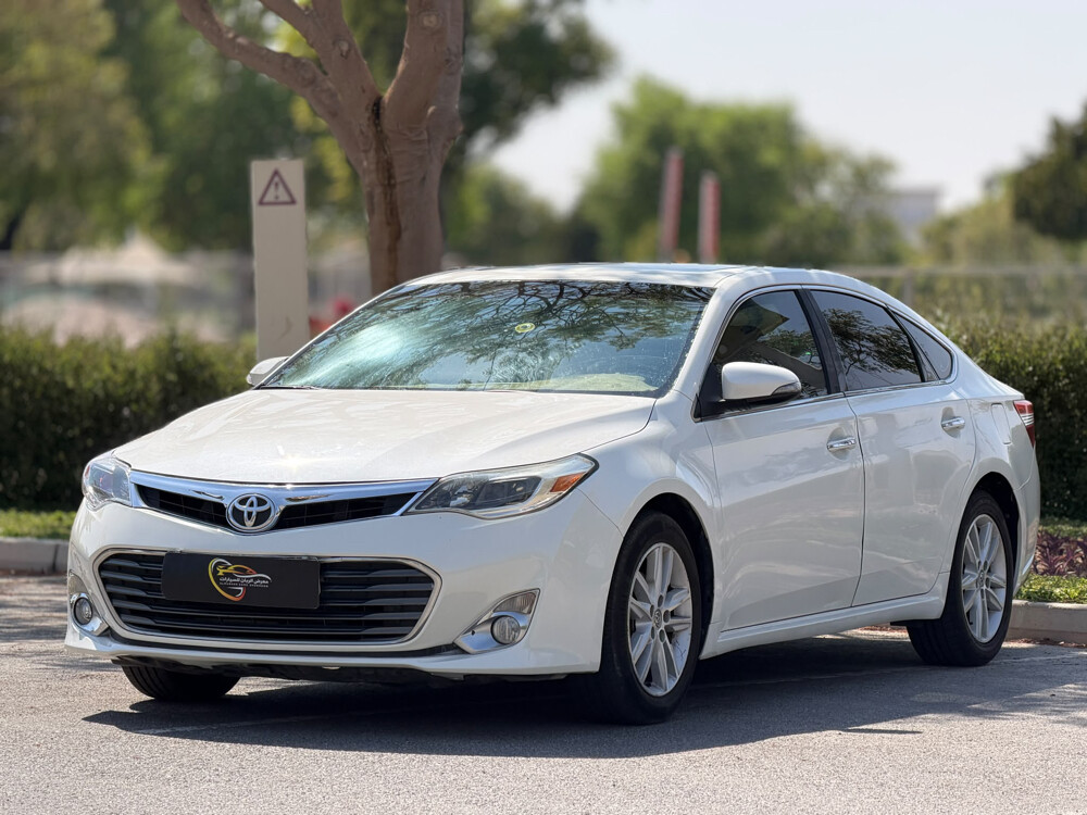 Toyota Avalon XLE - 1