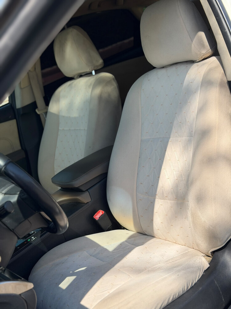 Toyota Avalon XLE - 13