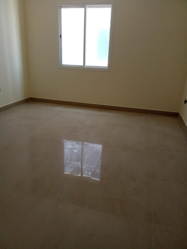 للبيع بيت في المطار القديم - 3