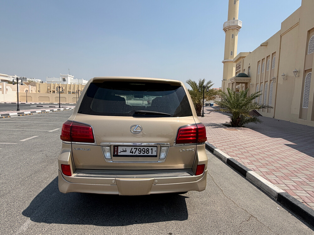 لكزس ال اكس 570 - 1