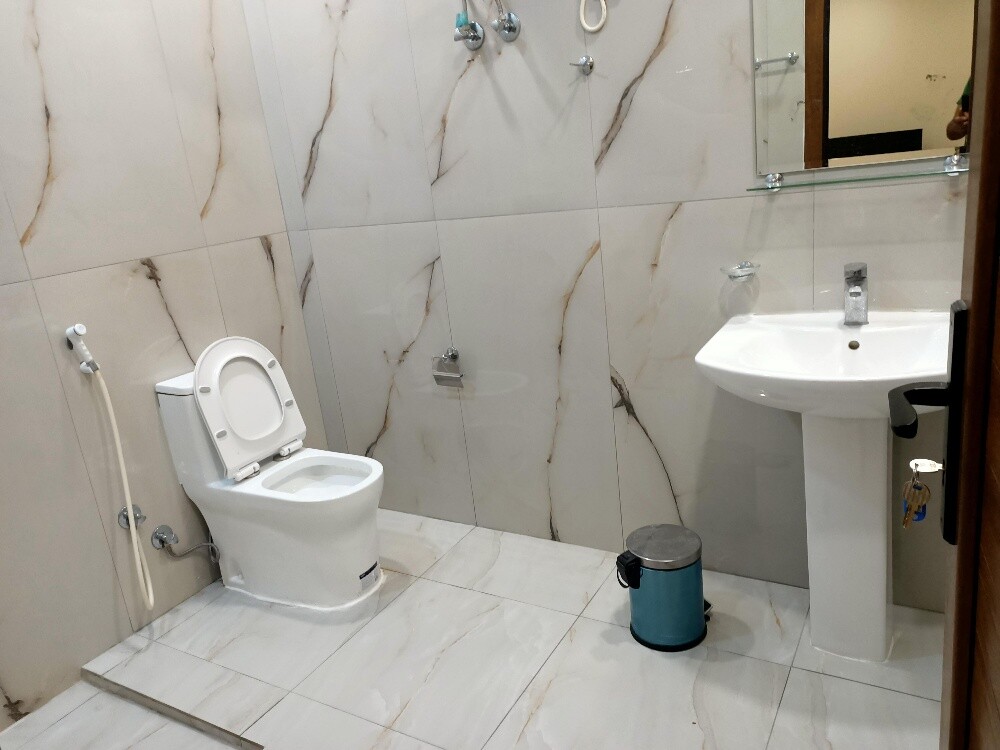 For rent: A large furnished apartme - 7