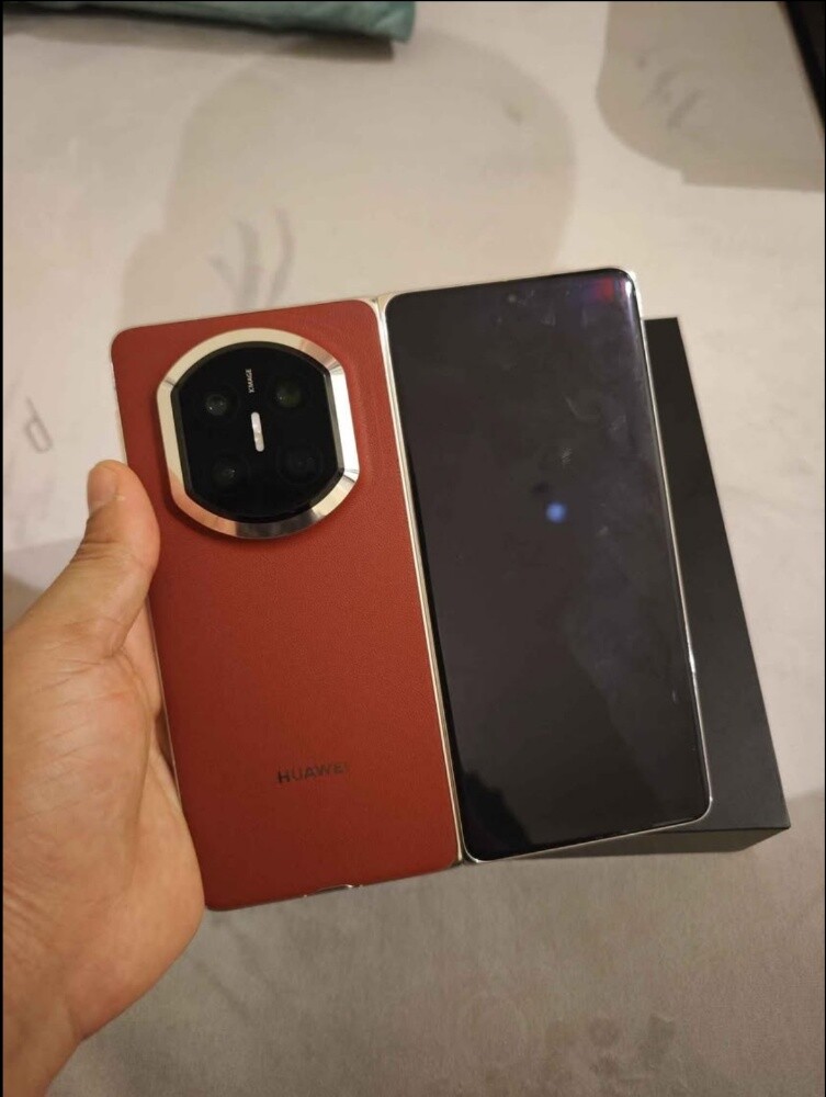Huawei mate x7 16+512 gb - 2