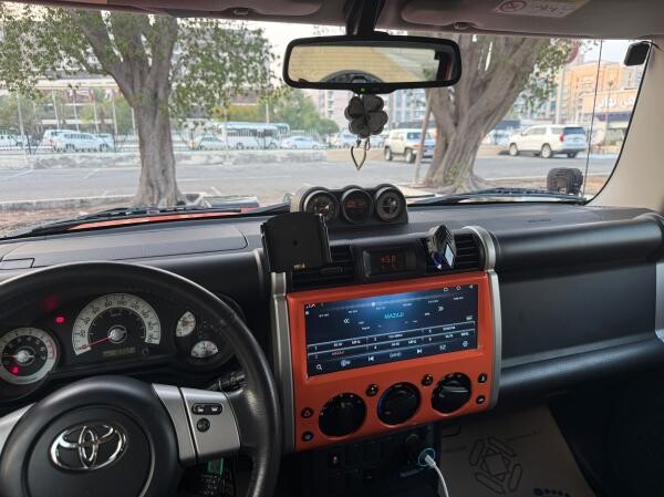FJ - 2013 - Excellent Condition - 4