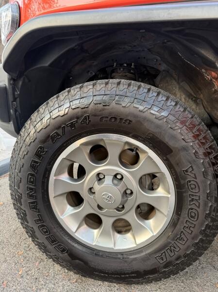 FJ - 2013 - Excellent Condition - 6