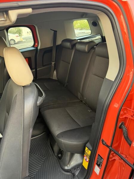 FJ - 2013 - Excellent Condition - 9