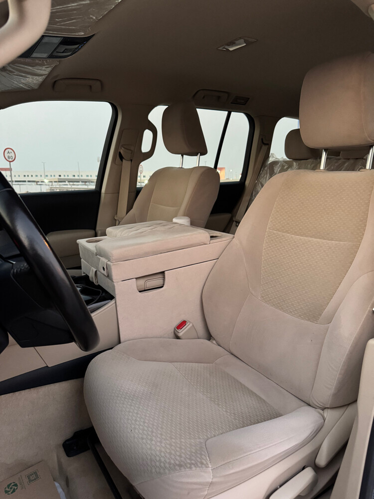 Land Cruiser - 8