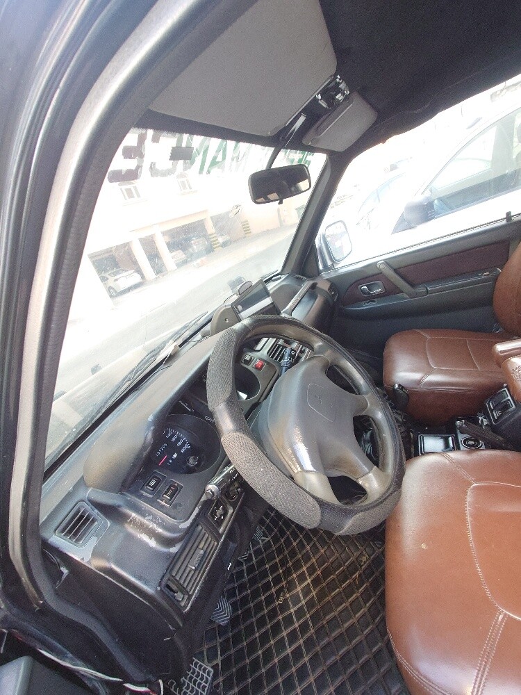 Pajero spare parts for sale (from a - 4