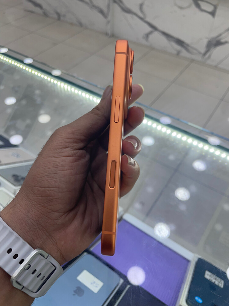 ١٦ برو ٢٥٦غيغا - 6