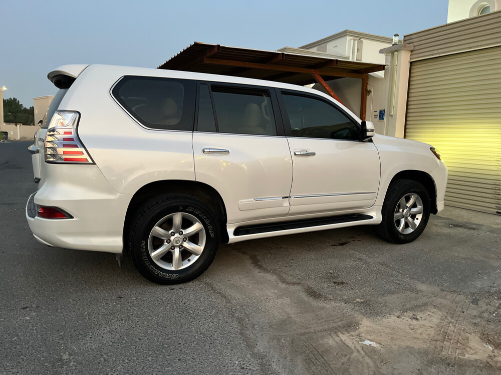 Lexus 2015 model gx 460 - 8