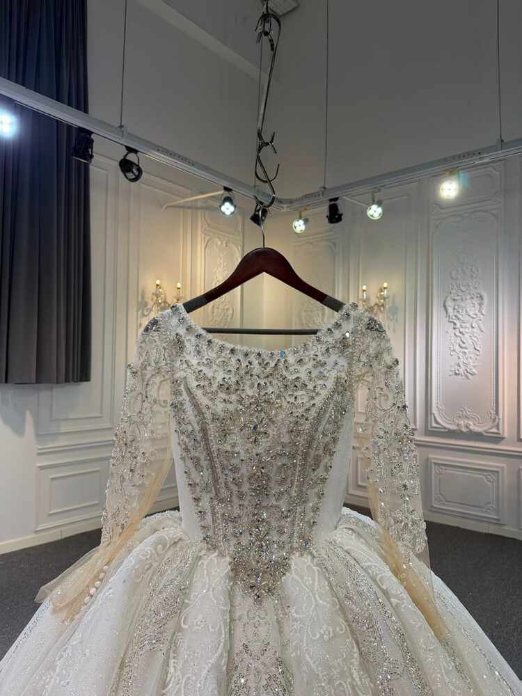 wedding dress medium - large - 4
