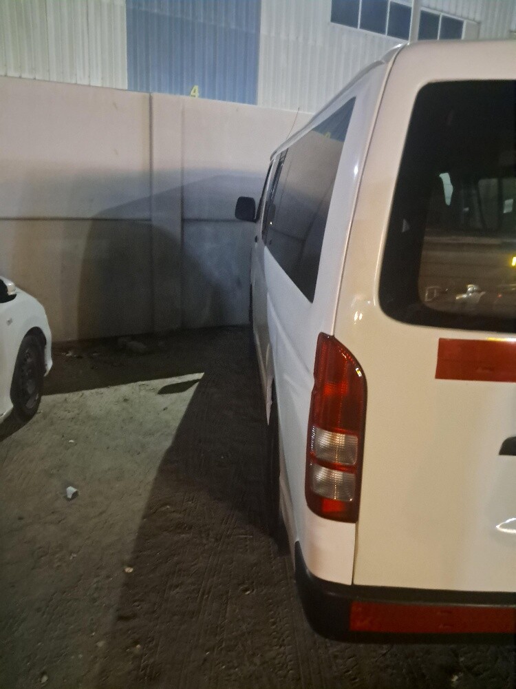 TOYATA HIACE - 5