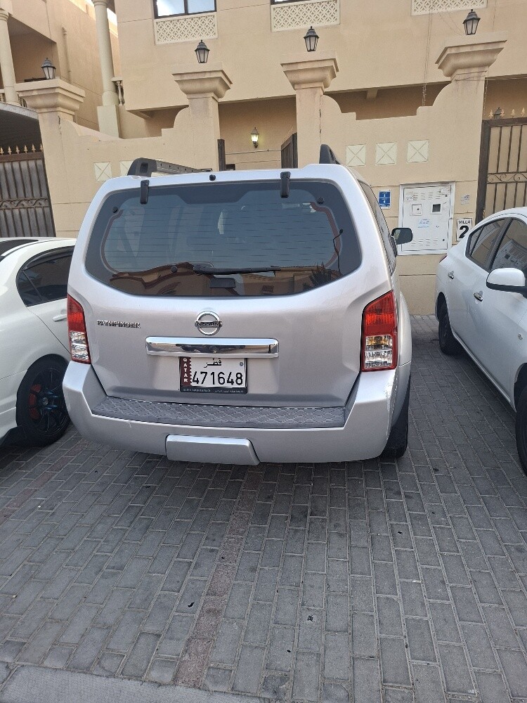 Nissan Pathfinder - 1