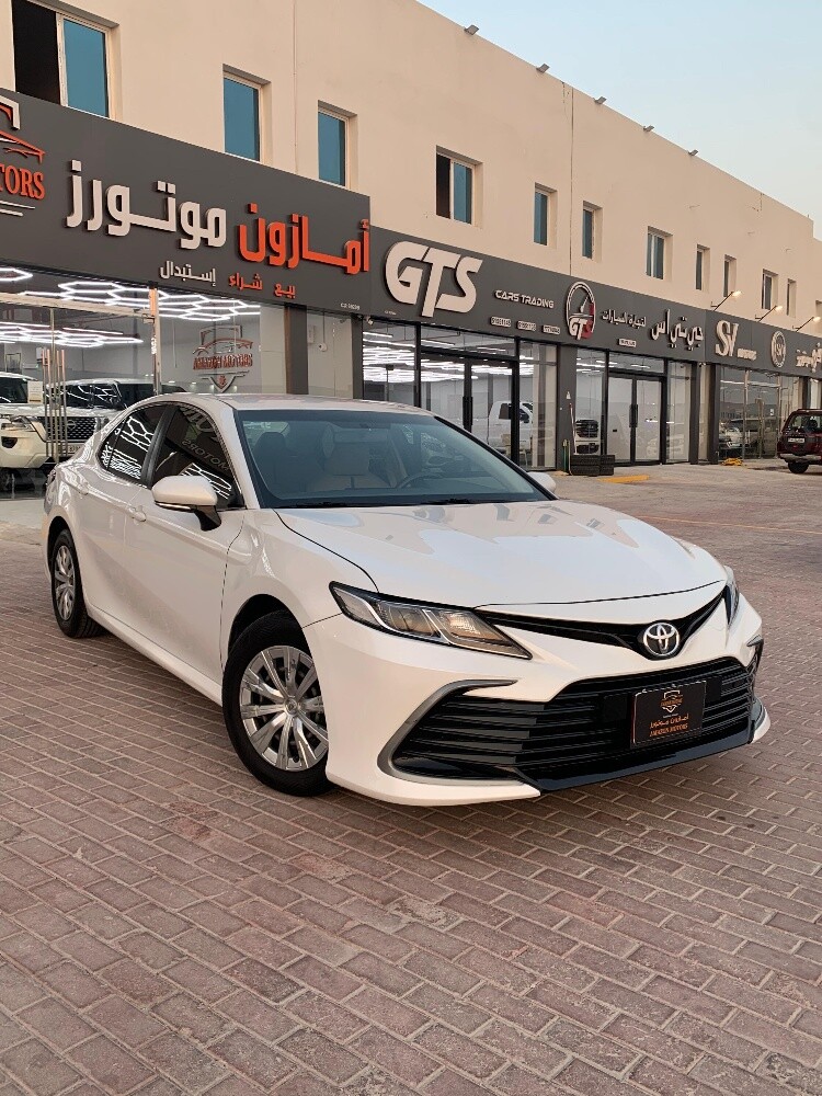 تويوتا كامري ال اي اتوماتيك سيدان - 2