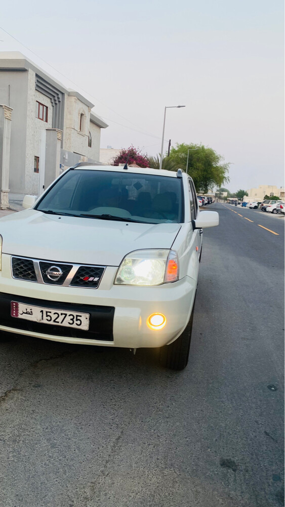 Nissan xtrail 2012 urgent sale - 4