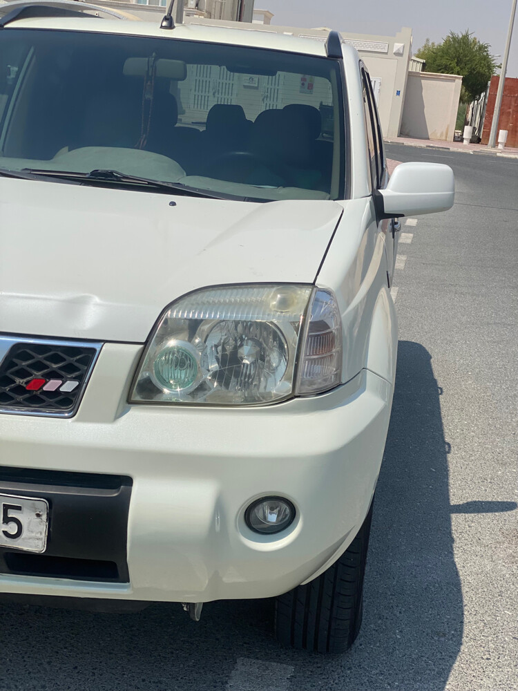 Nissan xtrail 2012 urgent sale - 10