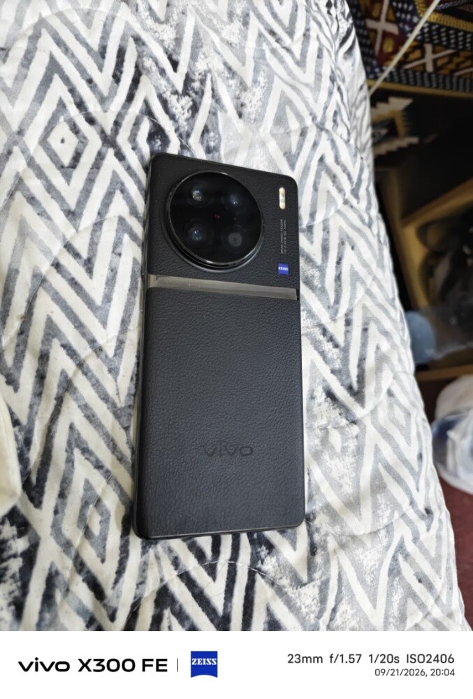 vivo x90 pro very good phone no any scratch nothing any prob - 2