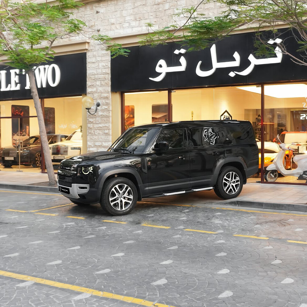 ديفندر 130 اس اي 2023 - 4