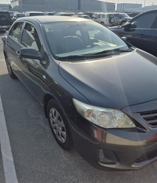 Very low mileage Toyota Corolla - 8