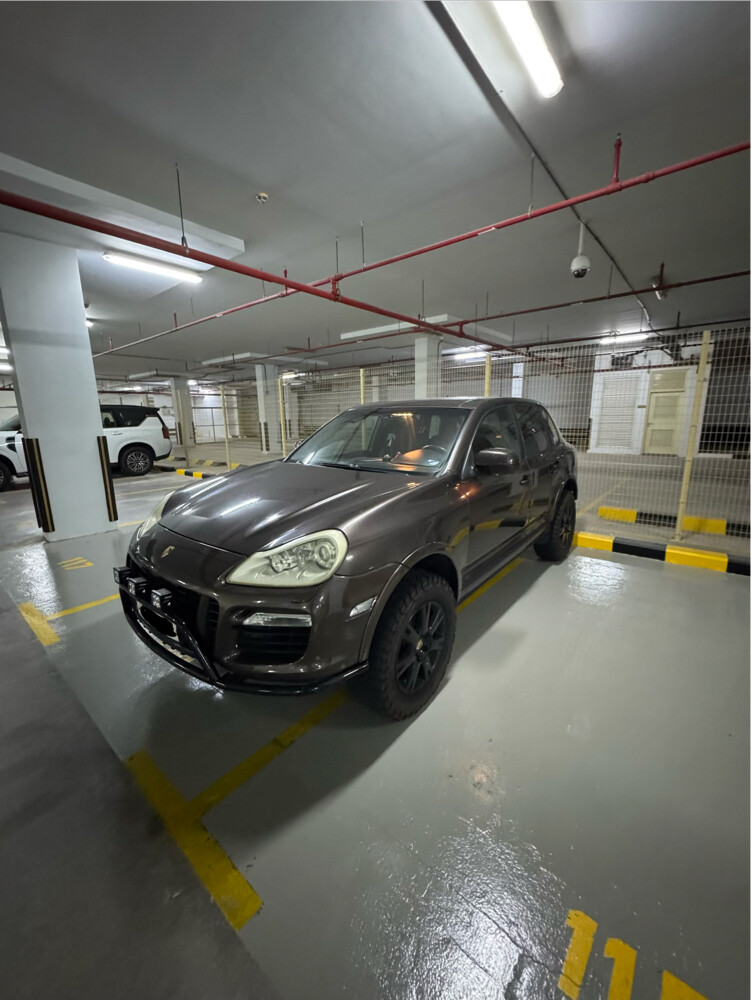 Porsche Cayenne Turbo 2009 4x4 - 5