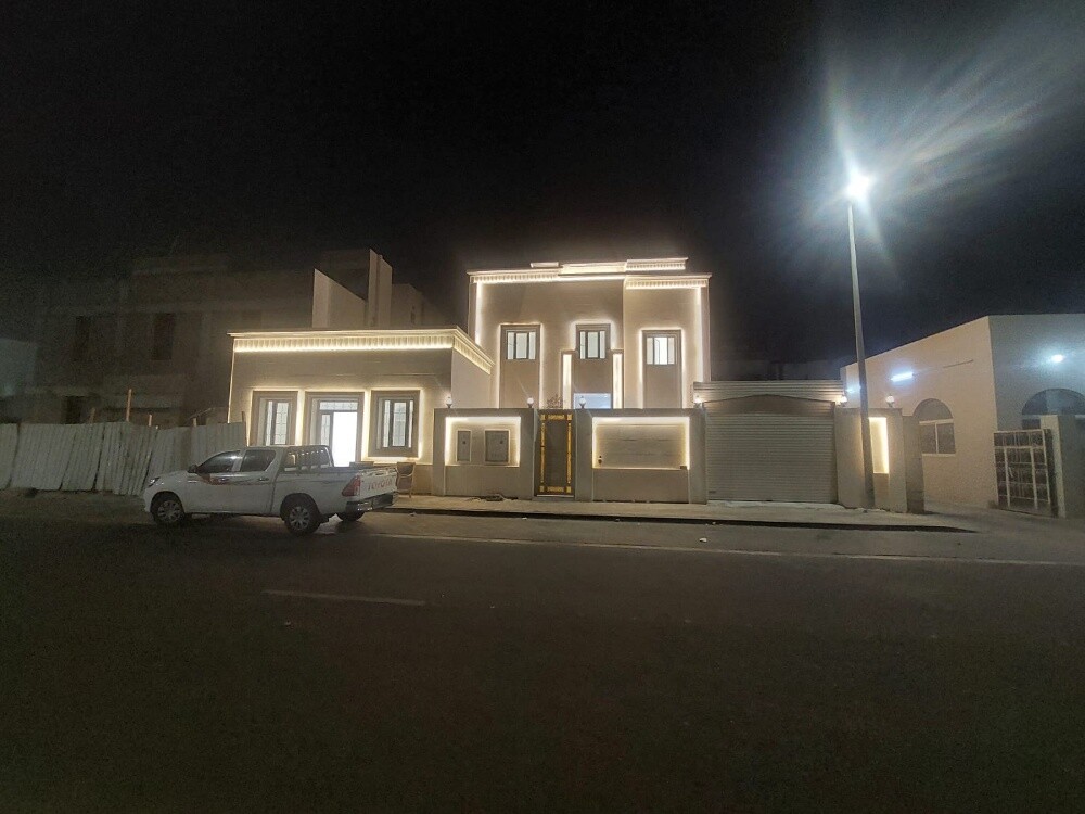 للبيع فيلا معيذر الجنوبي - 1