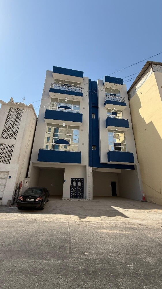 عماره استثمارية للبيع في المنتزة - 1