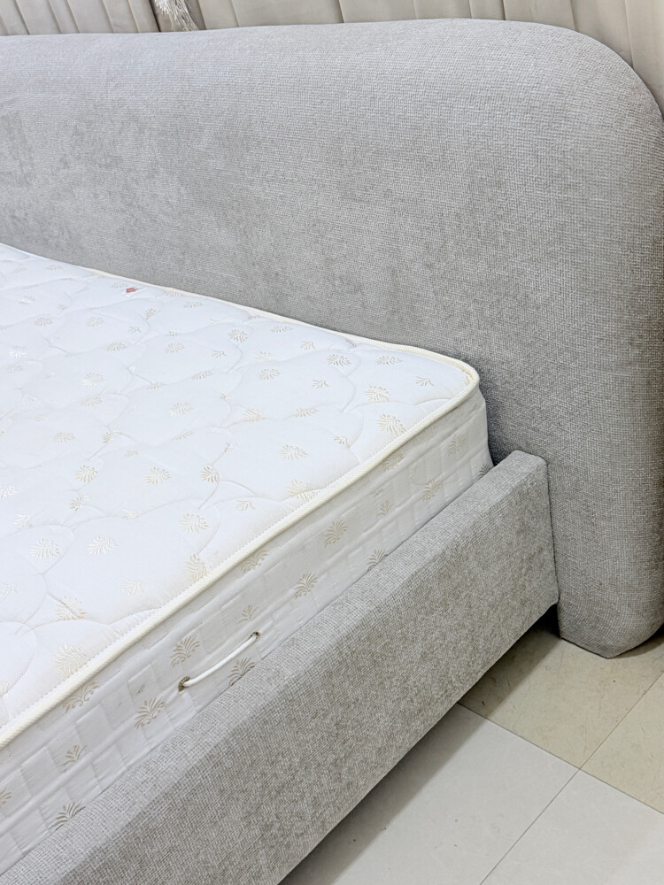 For Sale Bed with Mattress King siz - 4