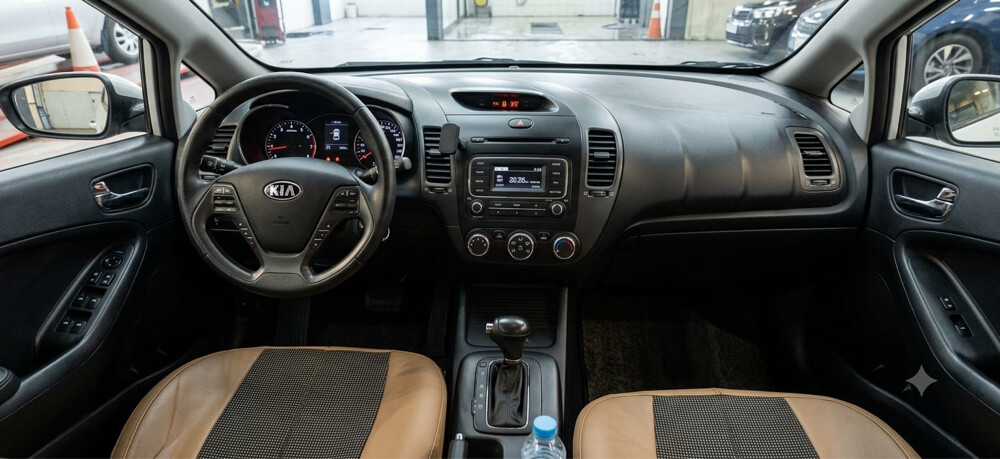 kia cerato - 5
