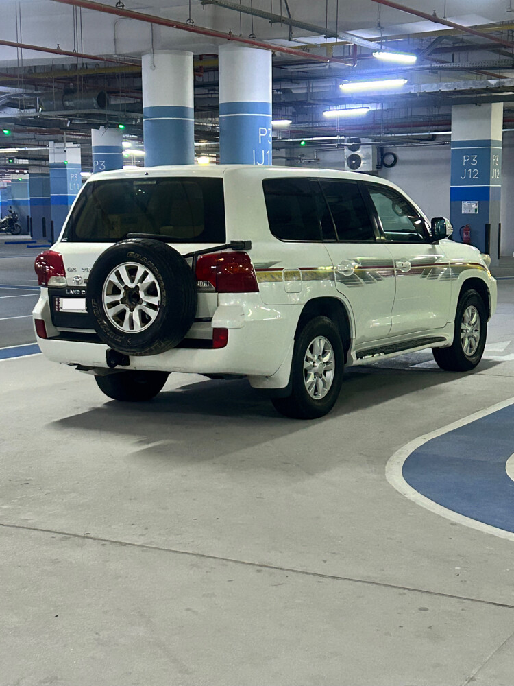 Toyota Land Cruiser 2012 GX - 11