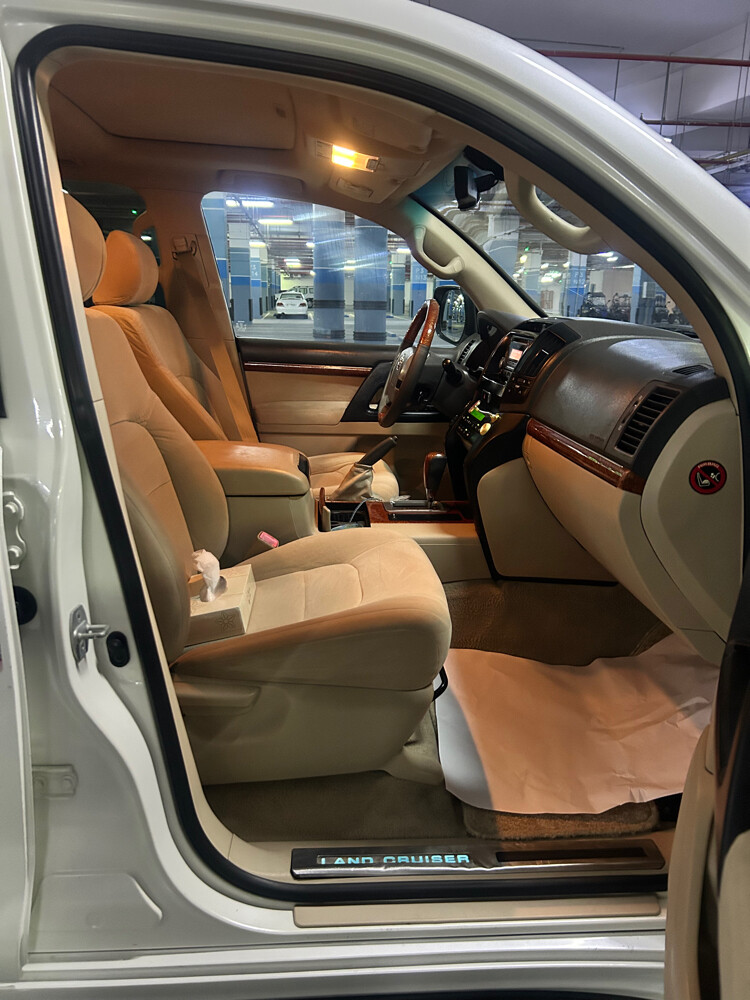 Toyota Land Cruiser 2012 GX - 6