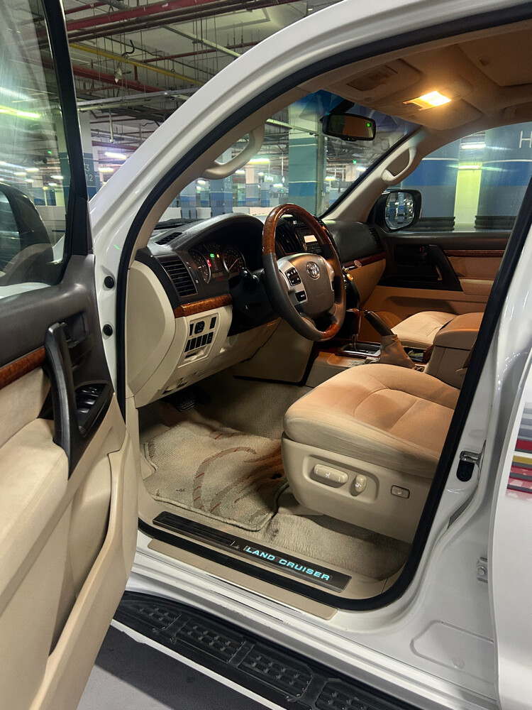 Toyota Land Cruiser 2012 GX - 7