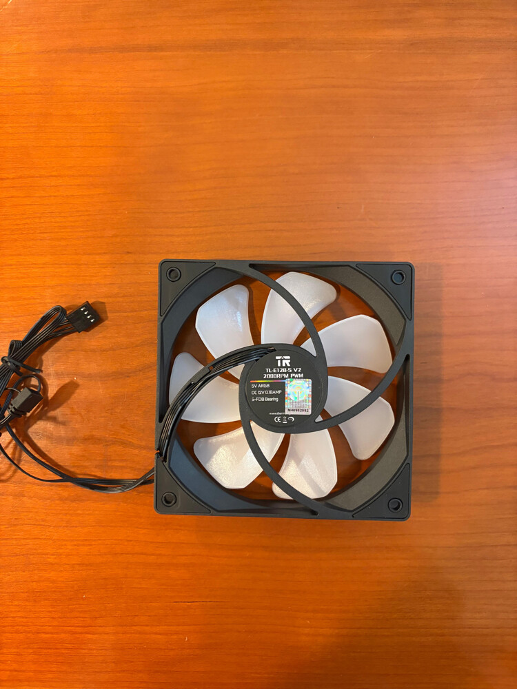 3x Thermalright rgb fans - 2
