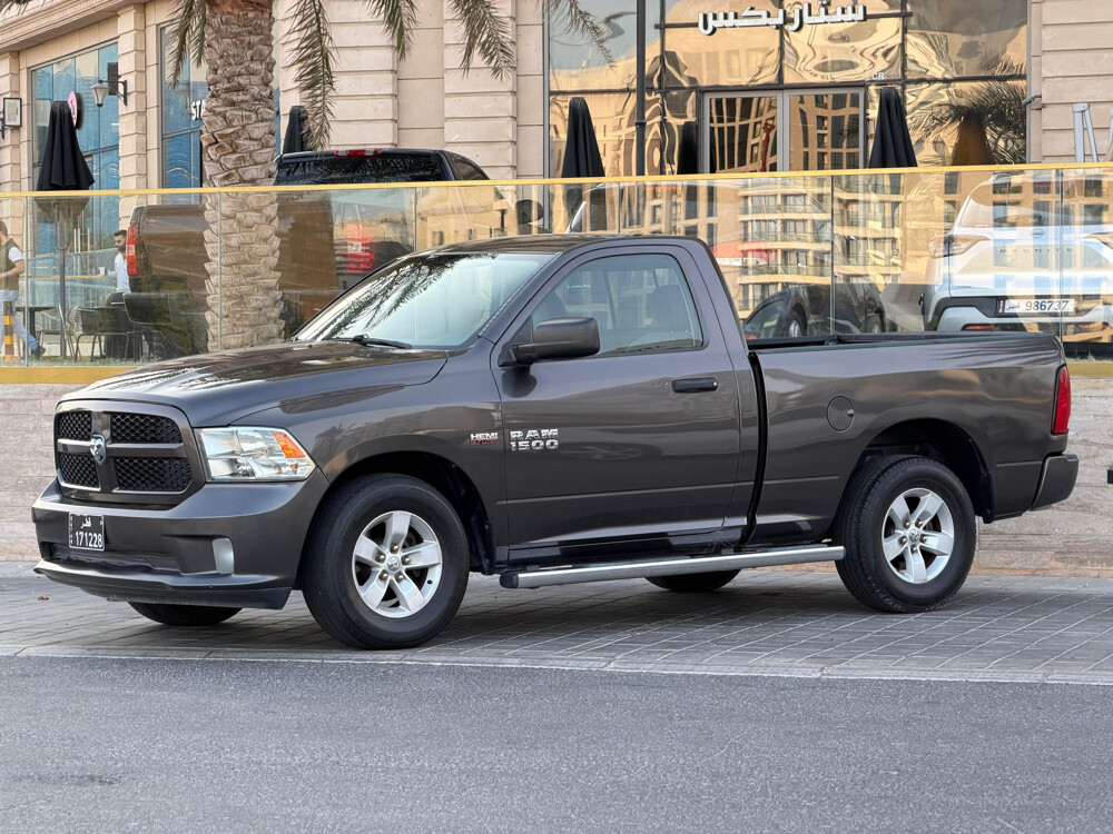 Dodge Ram 2017 low km first owner - 10