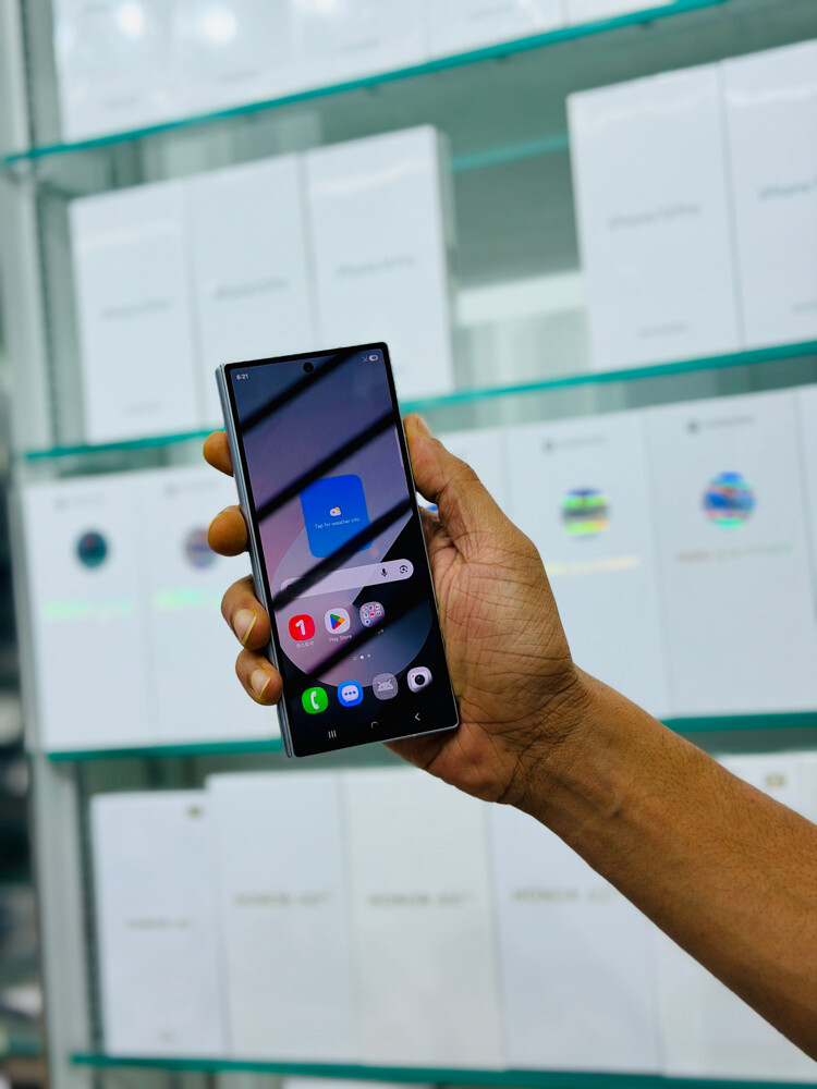 Samsung Galaxy Z Fold 6  - 6