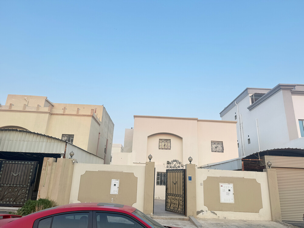 للايجار فيلا بام العمد - 1