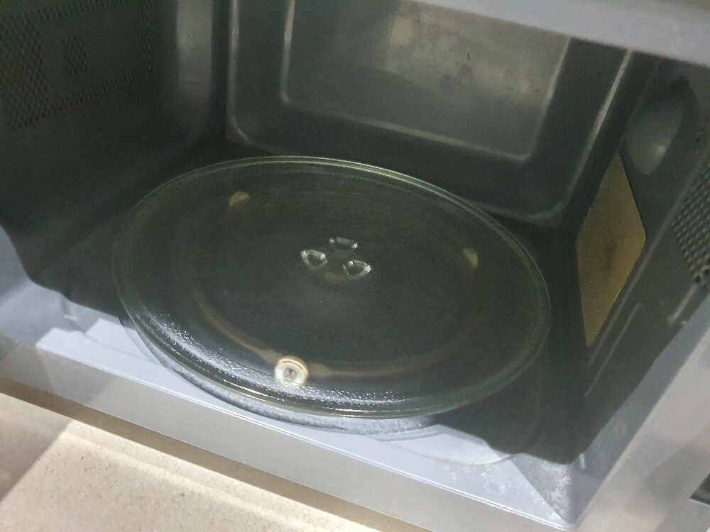 Sharp Microwave 20L - 3