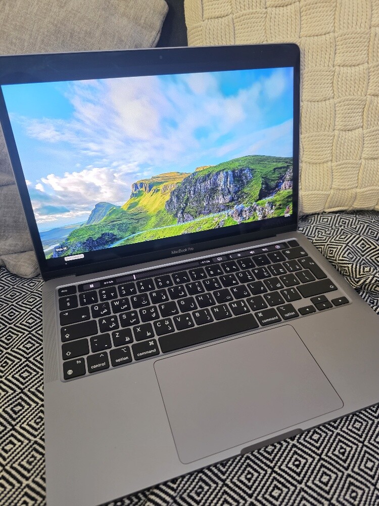 13" Macbook Pro M2 8/256Gb Gray - 4