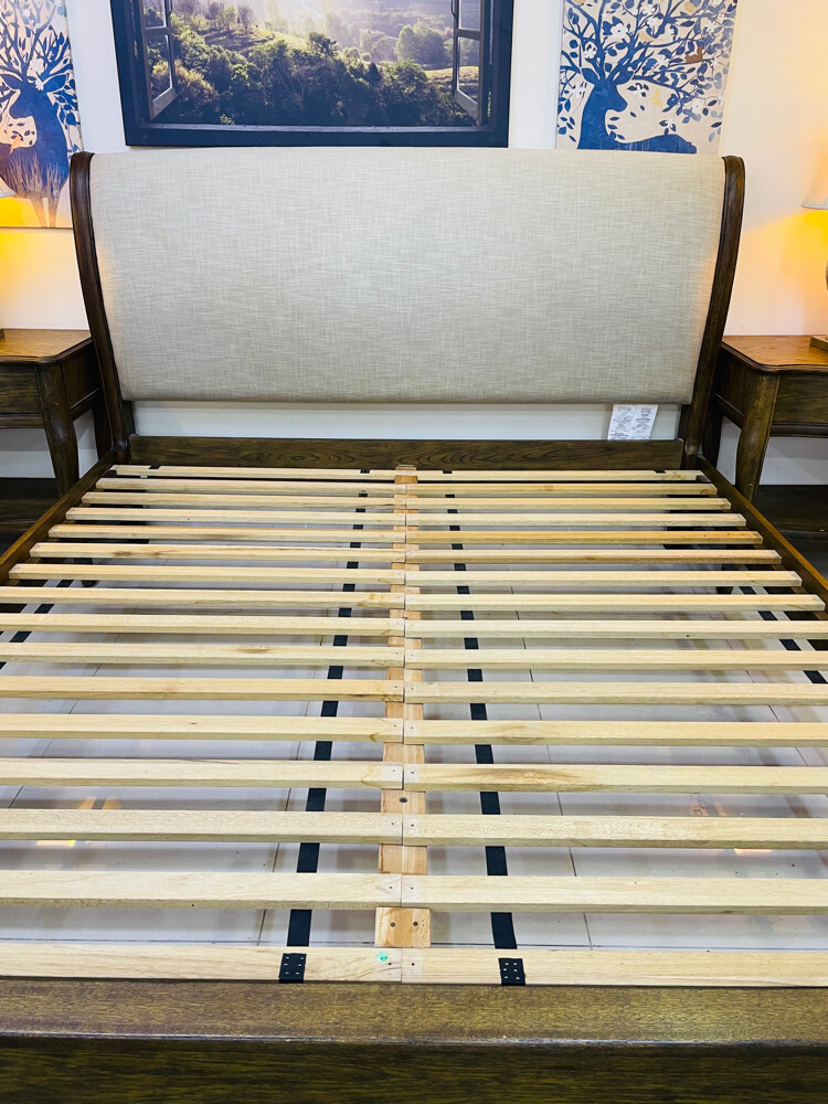 bedroom set selling  - 9